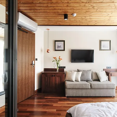 شقة فندقية Chleb I Wino 4*