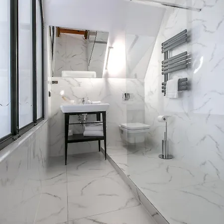 Chleb I Wino شقة فندقية 4*