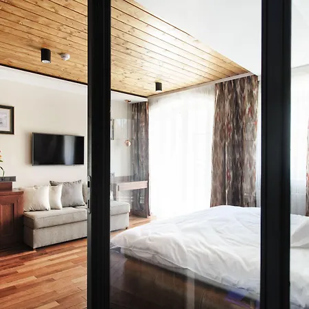 Aparthotel Chleb I Wino 4*