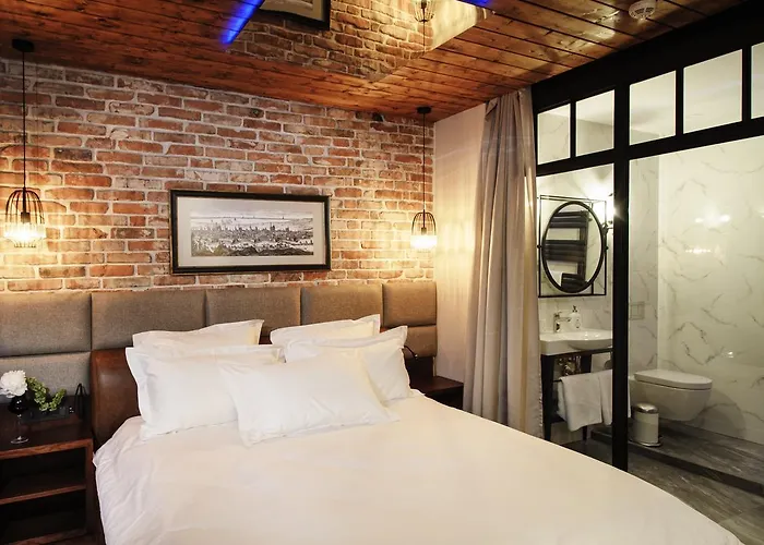 Chleb I Wino Hotel apartamentowy 4*